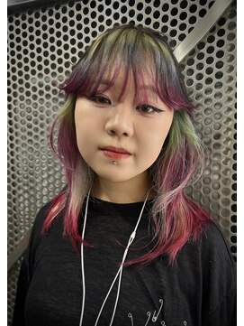 フェイス 石川町 (FACE) 夏にオススメの派手髪！