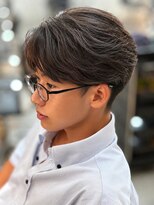 シーフ 千葉(Cyf)&nbsp;MEN’S HAIR/千葉駅/センターパート/曲がる縮毛矯正/齊藤大樹
