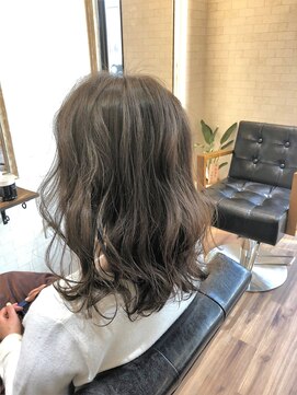 エバーグリーン(Evergreen) グレージュカラー♪