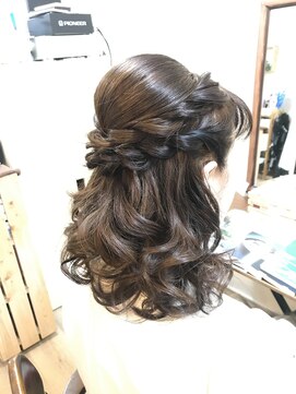 ロカット サロン(Roquat Salon) 着物ヘアハーフアップアレンジ【ヘアアレンジ　立川/立川南口】