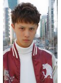 ショートレイヤー・ソフトツーブロック・束感ショート