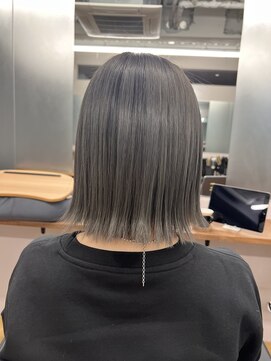 シカ 神戸三宮元町店(Cica) ハイトーン グレージュ 髪質改善 三宮 神戸