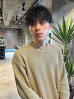 メンズツイストスパイラル波巻きパーマ（表参道原宿明治神宮前）