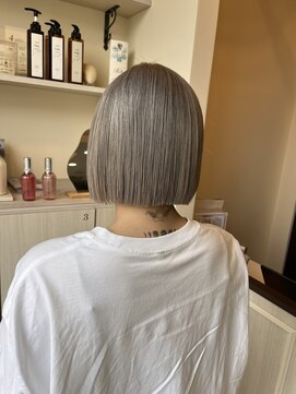 ユニ(Uni.) グレージュカラー