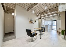 ニコレ 都島ベルファ前店(NicoRE.)の雰囲気（スタイリッシュで都会的なサロン空間♪【都島/城北公園通】）