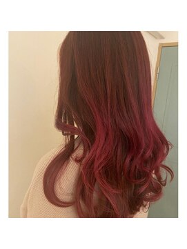 プラスワン 自由が丘(+ONE) チェリーレッドロングヘア