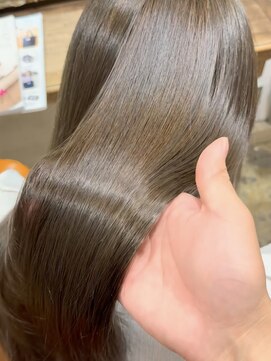 ベガ(vega) グレージュ/ブリーチなし/レイヤー/髪質改善