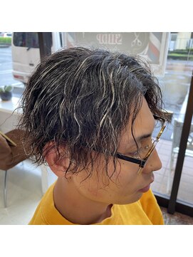 ヘアサロンナンバーワンクラブ上和田本店 ツイスパ×メッシュ×スキンフェード