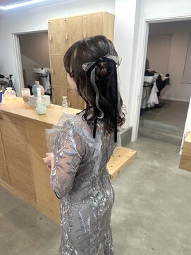 バド(bado) ヘアセット/お呼ばれヘア/パーティーヘア/ハーフアップ