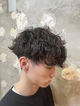 アカ(ACA) メンズカットパーマ波巻ツイストスパイラルパーマ札幌大通