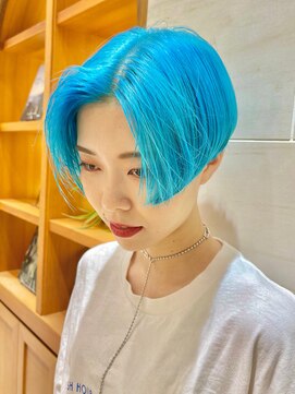 マックス フォー ヘアー(MAX FOR HAIR) 【デザインカラー】ハンサムショート×ハイトーンペールブルー◎