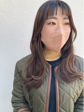 ヴァロ(Valo) オン眉／ロング／グレージュカラー