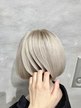 ロア 福岡天神本店(LORE) ホワイトベージュ◎natsu