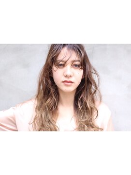 スペシウムバイアンバースデー(spacium by UNBIRTHDAY) グラデーションカラー