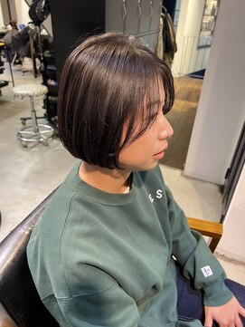 トレス(TRESS) ショートボブ　レイヤーボブ　ミニボブ　耳掛けショート