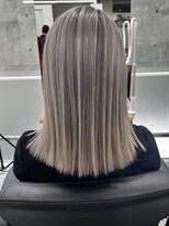 ウェーリング(Welring) バレイヤージュ　ブリーチ2回　エアタッチ