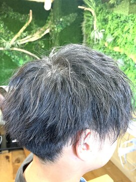 レガーロ(regalo) ソフトツイストパーマ・ブロック・ショートレイヤー・刈り上げ