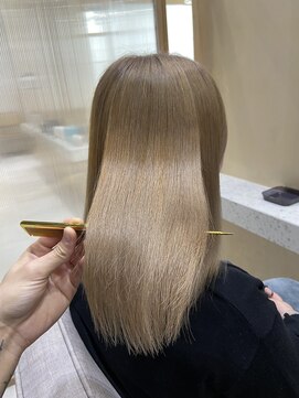 ジーナ サンシャイン通り池袋(Zina) 艶髪ハイトーン　TOKIO　髪質改善　　zina タナカユウタ