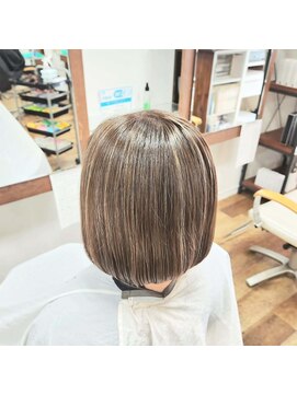 ジーウィズヘアー(G-with hair) ハイライトカラー+ボブ