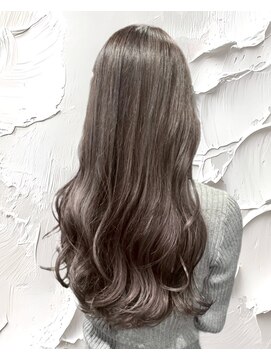 レア(Lea) 透明感 × ラベンダーグレージュ