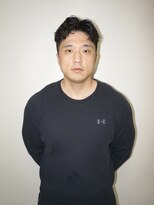 メリケンバーバーショップ トーキョー(MERICAN BARBERSHOP TYO)&nbsp;メンズカット刈り上げセンターパートニュアンスパーマショート
