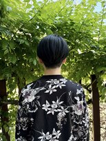 ペスカケイクリエイティブ(PESCA K-CREATIVE) 暗髪ブルーの刈り上げショート