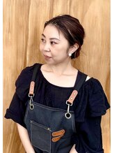 リーニアプラスエヌ(LINHA +n) RINA