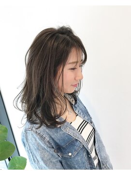 ナナバイロッカ(nana by rocca) 伸ばしかけ鎖骨セミデイ