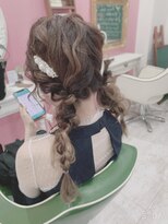 アティ(Atty)&nbsp;ツイン編みおろし