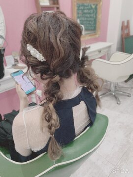 アティ(Atty) ツイン編みおろし