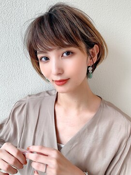 アフロート ディル(AFLOAT D'L) 20代30代大人かわいい前髪ありのマッシュショート