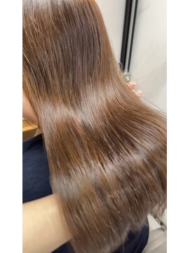 イーラ(era) 《era》髪質改善サイエンスアクア みわ