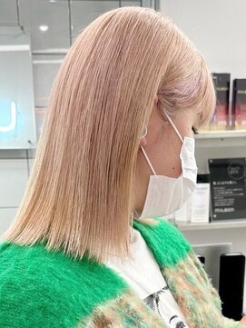 ウィコ 新宿(WICO) ペールベージュ[新宿駅/フェミニン/モード/ダークアッシュ]