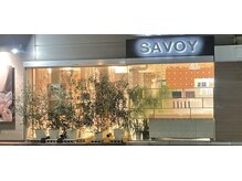 サヴォイアンジュ(SAVOY ange)の雰囲気（お店は緑と茶色を基調としていて落ち着きのある雰囲気です）