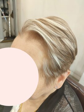 レイリー(LAiLy) 白髪を活かしたハイライト