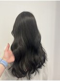暗めオリーブグレージュ