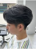 天神フェザーパーマ毛流れニュアンスパーマセンターパートメンズ