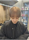 乾かすだけでキマる髪/馴染むハイトーンベージュショート