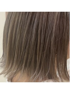 シャンプーボーイ ミルクティーグレージュ♪