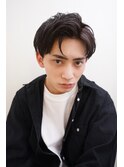 センターパート・ルーズアップバングショート