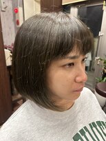 カーザ(CASA) 前下がりボブ