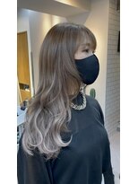 シールエクステでハイライトカラー［新宿/レイヤーカット/前髪］