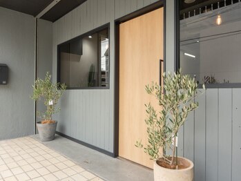 ナリ(nari)の写真/【豊中駅徒歩10分】一人ひとりに合わせたグレイカラーで大人女性の魅力を引き出すサロンnari☆