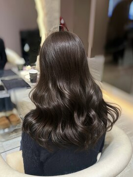 ロンドガーネット 池袋(Lond garnet) 暗めカラー/韓国風巻き/レイヤーカット/髪質改善/縮毛矯正/池袋