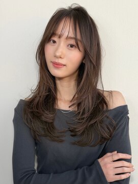 ディーエックス スリー(Dxxxx III) 抜け感レイヤーグレージュ