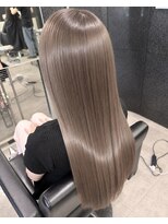 シティー(CITY.)&nbsp;髪質改善トリートメント×透明感グレージュ艶髪ロング