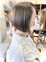 バブ バイネオリーブ(Bab by neolive)&nbsp;白髪ぼかしハイライト イメチェン　ダークアッシュ モード