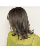 ラフヘアー(LaF)&nbsp;外ハネミディアム×イルミナカラー