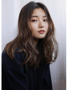 シャンプー(Shampoo) 暗めのグラデーションカラー