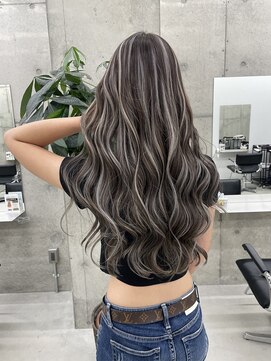 リノート バイ エゴル 太田川(Linoet by ENGOL) 【LINOET】手島カミラ　人気No.1グレージュハイライト